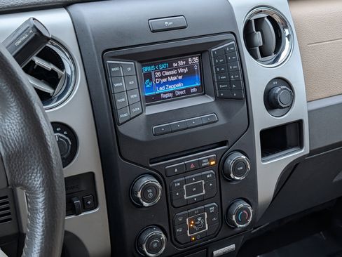 Used 2013 Ford F150 XLT w/ Luxury Equipment Group image 18