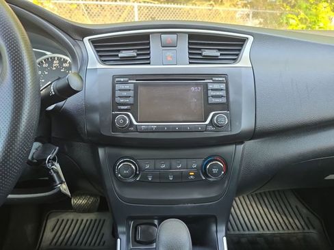 Used 2018 Nissan Sentra S FWD image 22