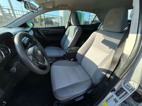 Used 2015 Toyota Corolla L image 9