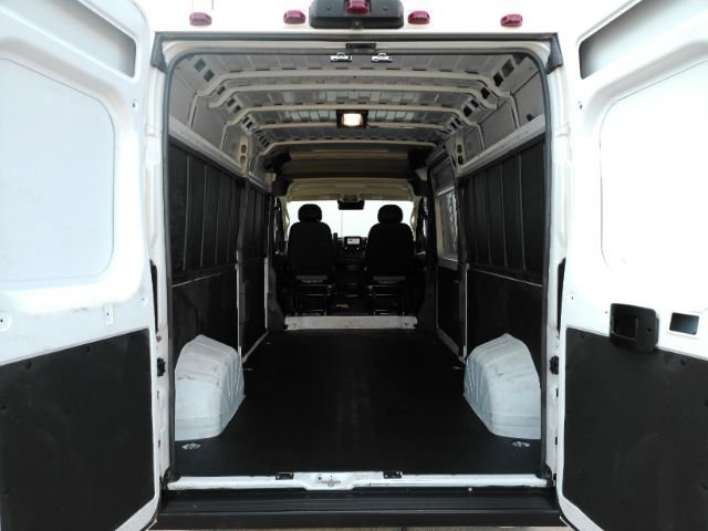 Used 2025 RAM ProMaster 2500 w/ Convenience Group FWD image 10