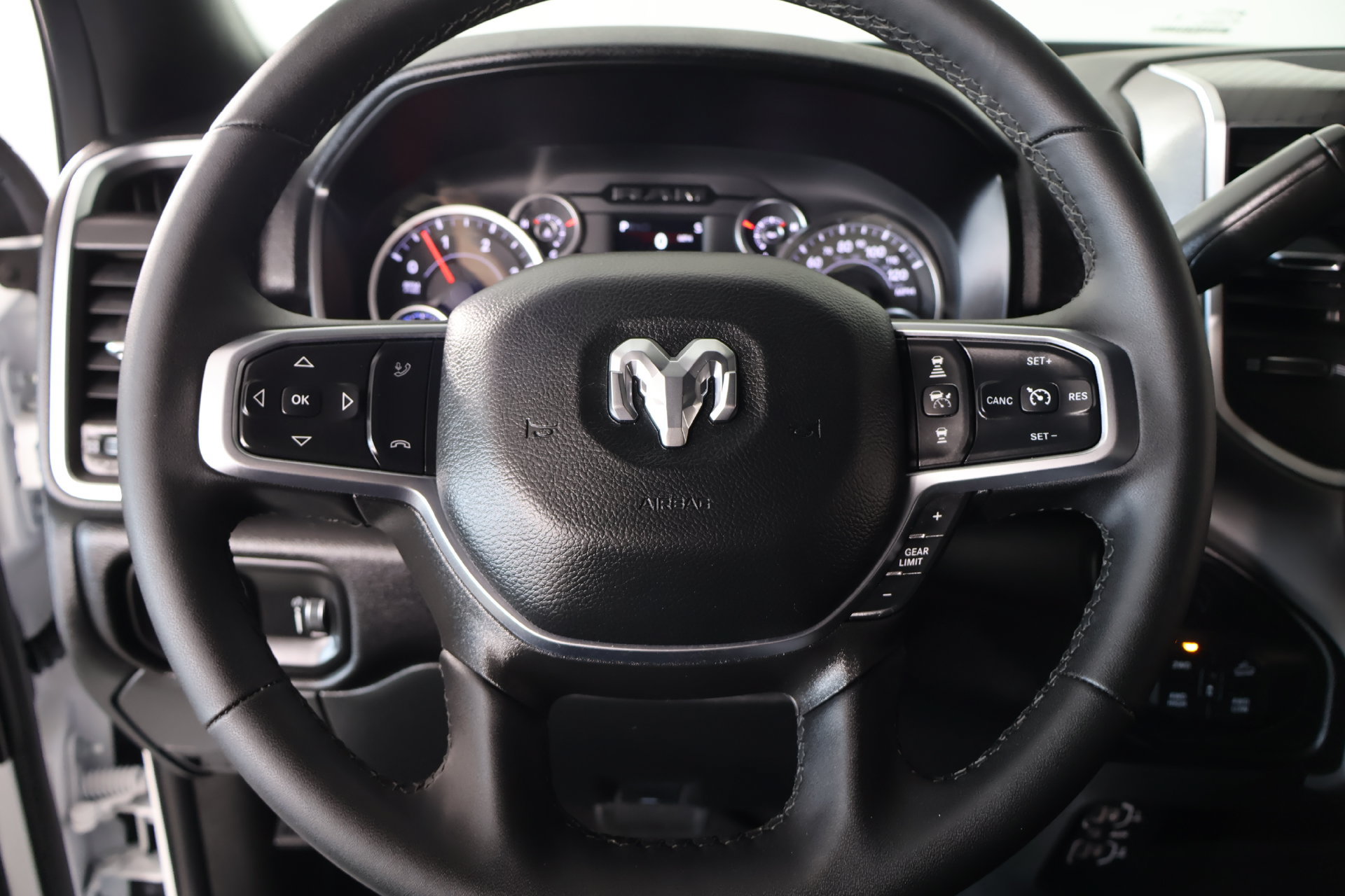 Used 2026 RAM 2500 Big Horn AWD/4WD image 3