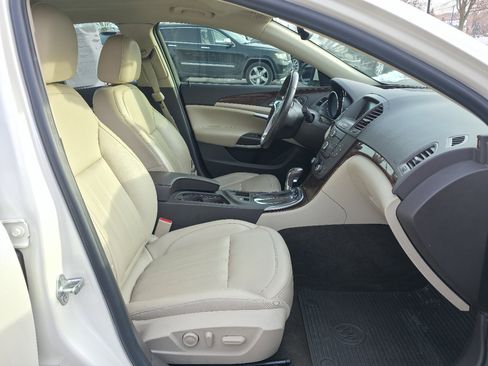 Used 2012 Buick Regal Premium image 19