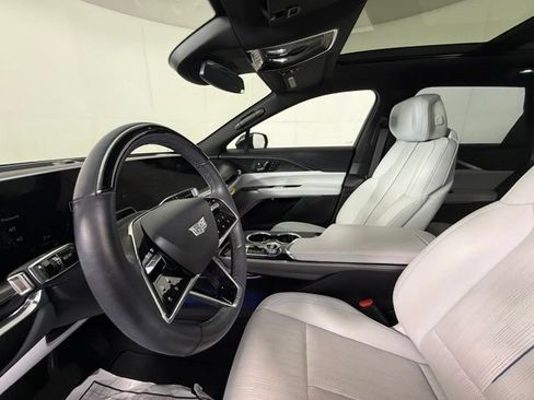 Certified 2024 Cadillac Lyriq Luxury RWD image 18