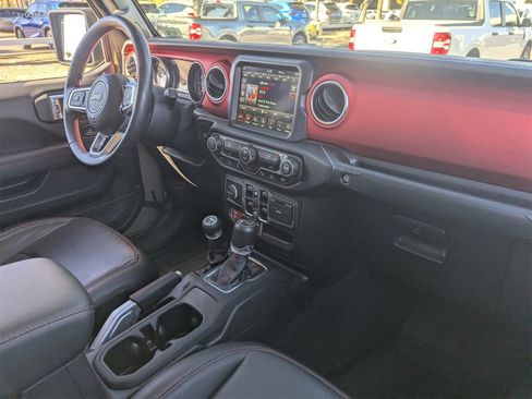 Used 2020 Jeep Gladiator Rubicon image 12