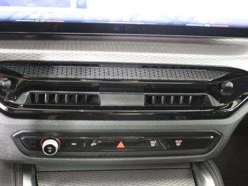 Certified 2025 BMW M440i M440i w/ Premium Package image 21