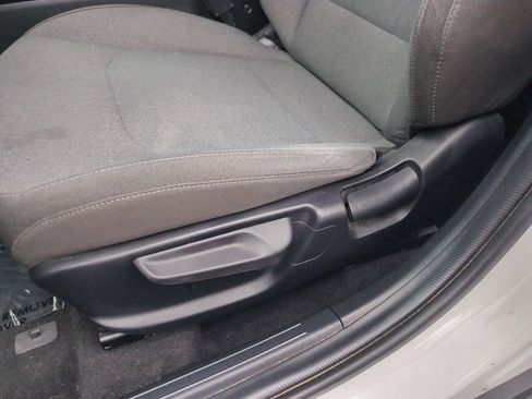 Used 2025 Kia K4 FWD image 14