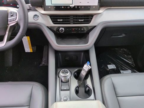 New 2026 Ford Explorer Active w/ Active Comfort Package image 21