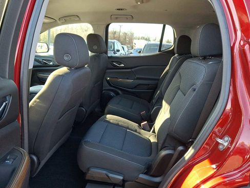 Used 2021 GMC Acadia SLE w/ Driver Convenience Package image 10