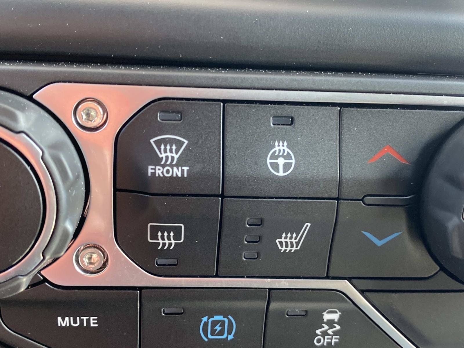 Used 2023 Jeep Wrangler Unlimited w/ Sun & Screen Package AWD/4WD image 42