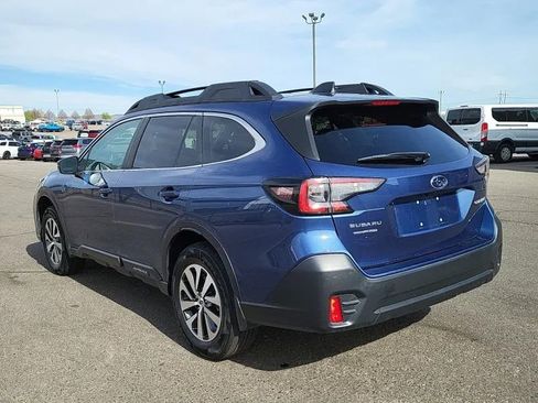 Used 2020 Subaru Outback Premium AWD/4WD image 3