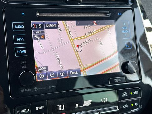 Used 2017 Toyota Prius Prime Plus image 19