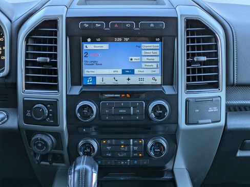 Used 2018 Ford F150 Lariat w/ Equipment Group 502A Luxury image 18