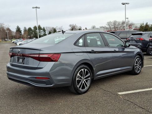 Used 2025 Volkswagen Jetta Sport image 6