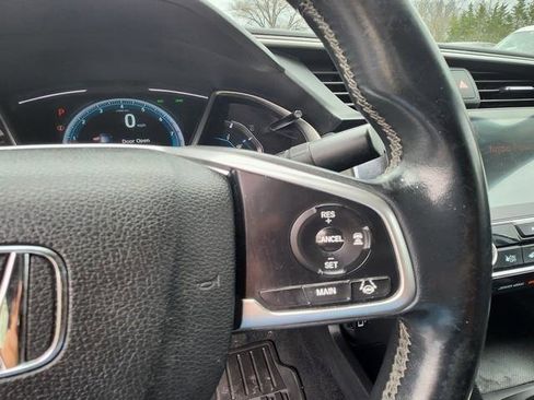 Used 2017 Honda Civic Touring image 13