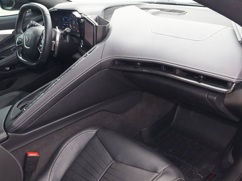 Used 2023 Chevrolet Corvette Stingray Preferred Cpe w/ Z51 Performance Package RWD image 20