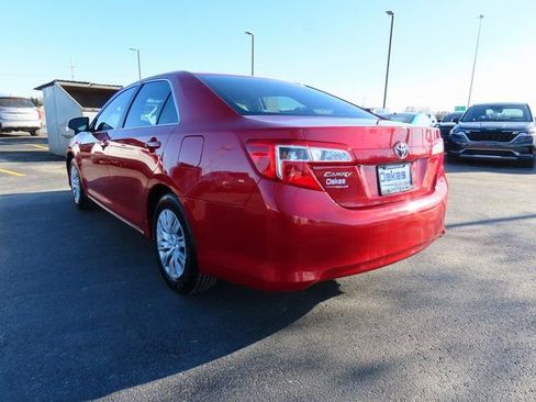 Used 2013 Toyota Camry LE image 7