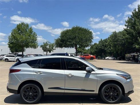 Used 2025 Acura RDX SH-AWD image 3