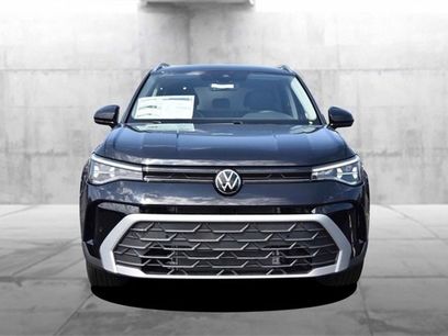New 2025 Volkswagen Taos SE