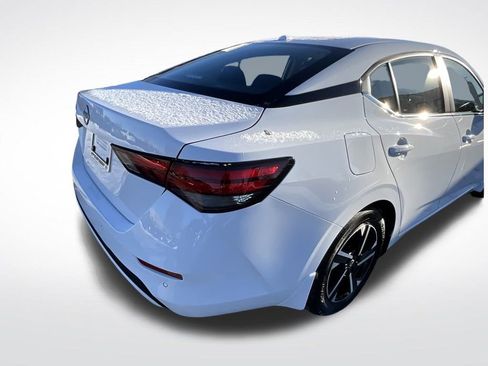 Used 2025 Nissan Sentra SV w/ All-Weather Package image 12