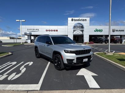 Used 2023 Jeep Grand Cherokee L Laredo