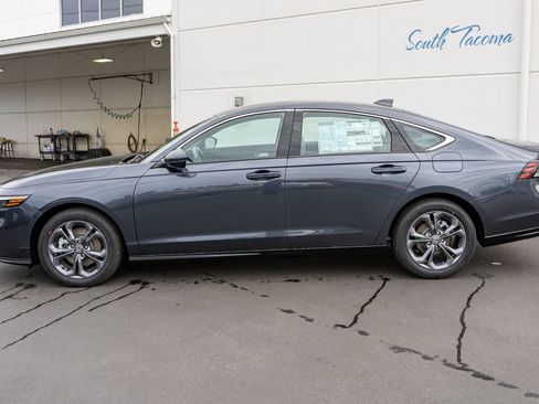New 2026 Honda Accord EX-L image 9