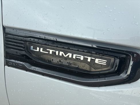 Used 2023 GMC Sierra 1500 Denali Ultimate image 6