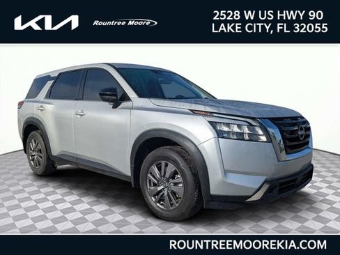 Used 2025 Nissan Pathfinder S FWD image 1