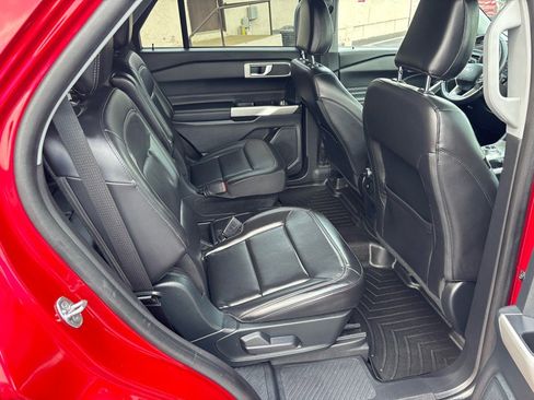 Used 2021 Ford Explorer XLT w/ Equipment Group 202A image 42