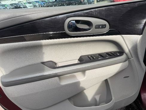 Used 2017 Buick Enclave Leather image 14