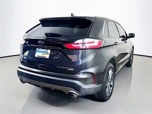 Used 2019 Ford Edge Titanium image 8