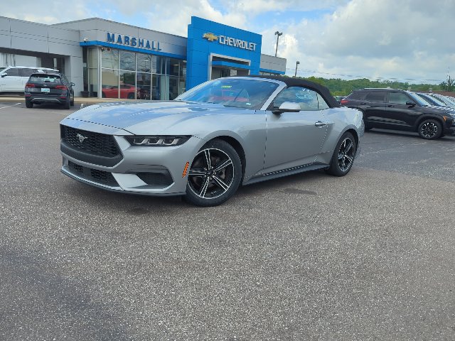 Used 2024 Ford Mustang Premium RWD image 39