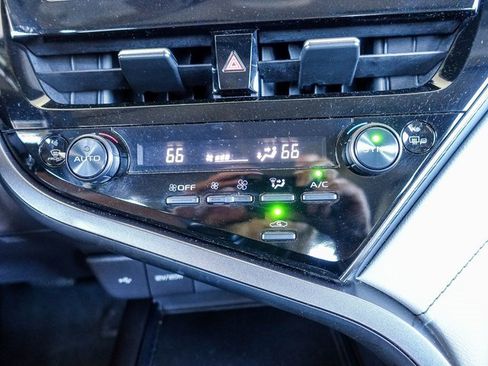 Used 2023 Toyota Camry SE image 15