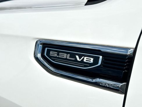 Used 2019 GMC Sierra 1500 SLT w/ SLT Premium Plus Package image 18