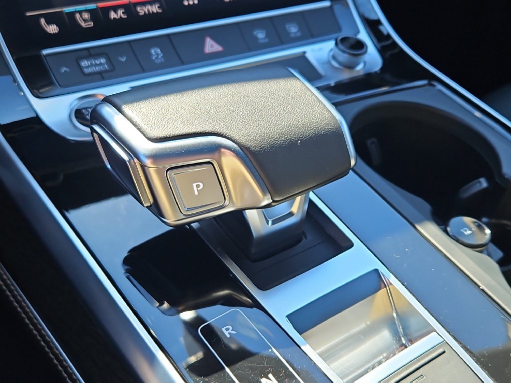 Certified 2025 Audi Q7 2.0T Premium Plus w/ Premium Plus Package AWD/4WD image 32