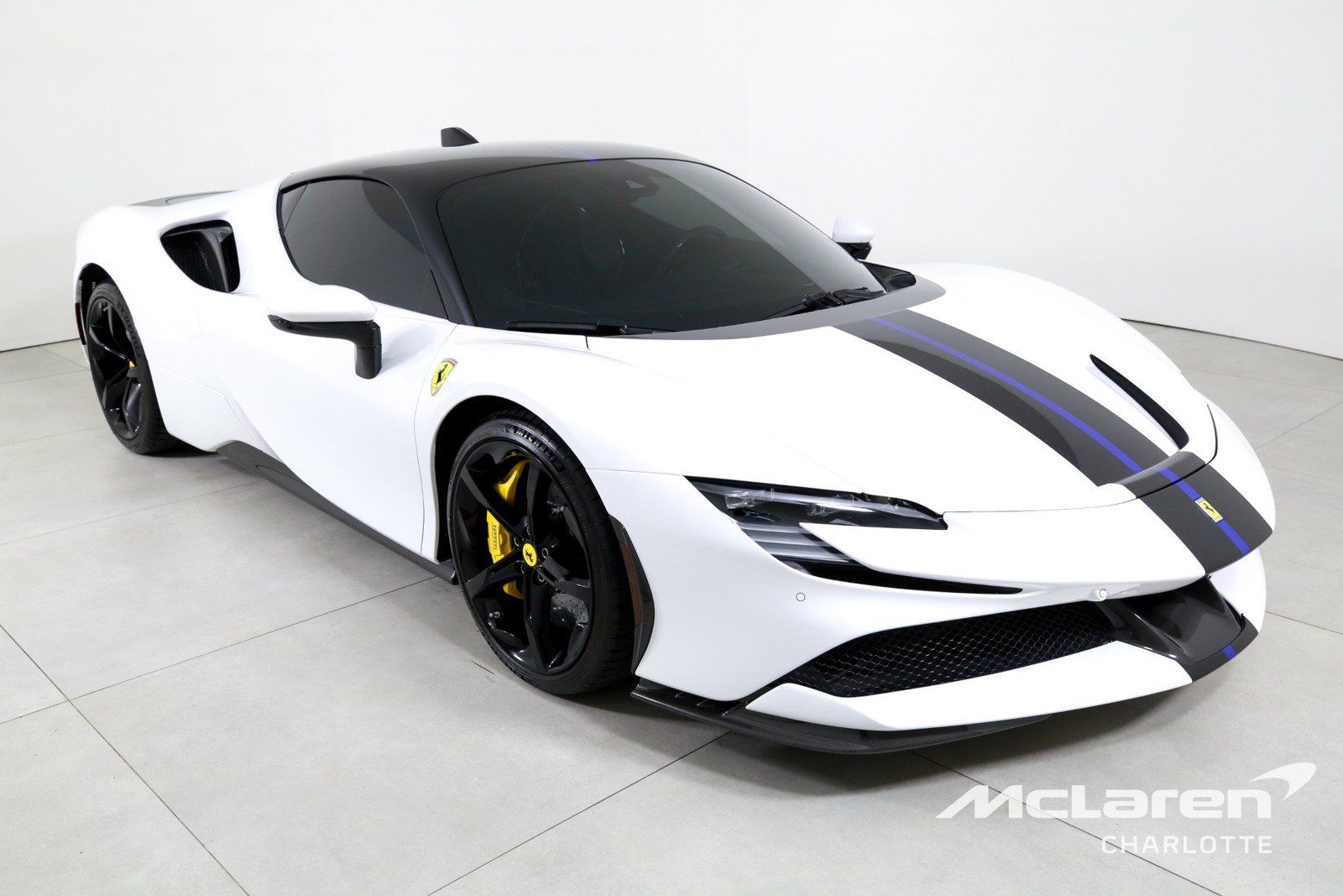 Used 2022 Ferrari SF90 Stradale AWD/4WD image 3