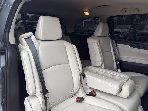 Used 2025 Honda Odyssey EX-L image 19