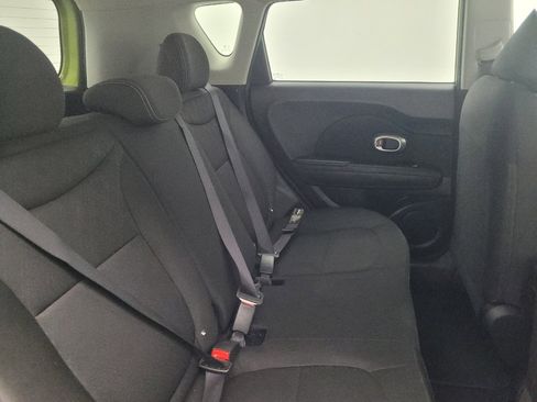 Used 2017 Kia Soul FWD image 19