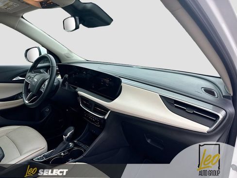 Used 2024 Buick Encore GX Avenir w/ Avenir Convenience Package FWD image 31