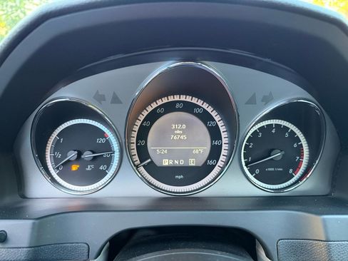 Used 2011 Mercedes-Benz C 300 Luxury image 21