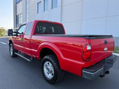 Used 2011 Ford F250 XLT w/ XLT Premium Pkg AWD/4WD image 7