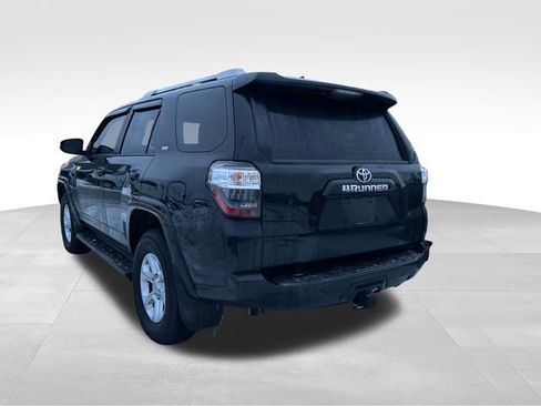 Used 2018 Toyota 4Runner SR5 Premium image 3