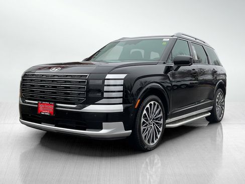 Used 2026 Hyundai Palisade Calligraphy image 1