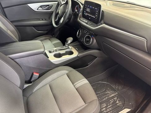 Used 2024 Chevrolet Blazer LT w/ Convenience Package FWD image 12