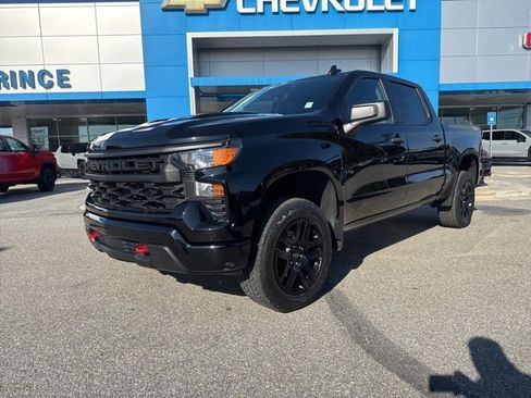 Used 2023 Chevrolet Silverado 1500 Custom Trail Boss w/ LPO, Dark Essentials Package image 8