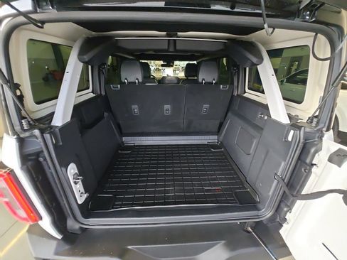 Used 2024 Ford Bronco Wildtrak AWD/4WD image 23