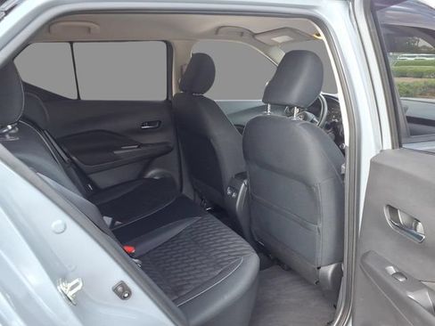 Certified 2023 Nissan Kicks SV FWD image 11
