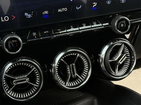 New 2026 Chevrolet Blazer EV LT image 18