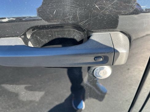 Used 2022 Jeep Wrangler Unlimited Sahara w/ Cold Weather Group image 40