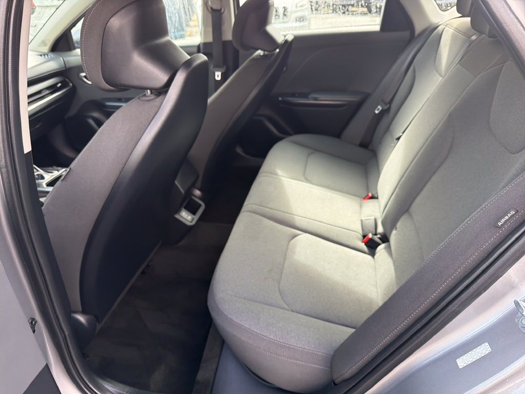 Used 2025 Kia K4 FWD image 14