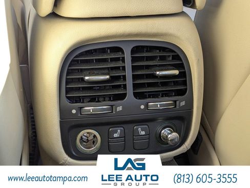 Used 2005 Jaguar XJ8 image 13